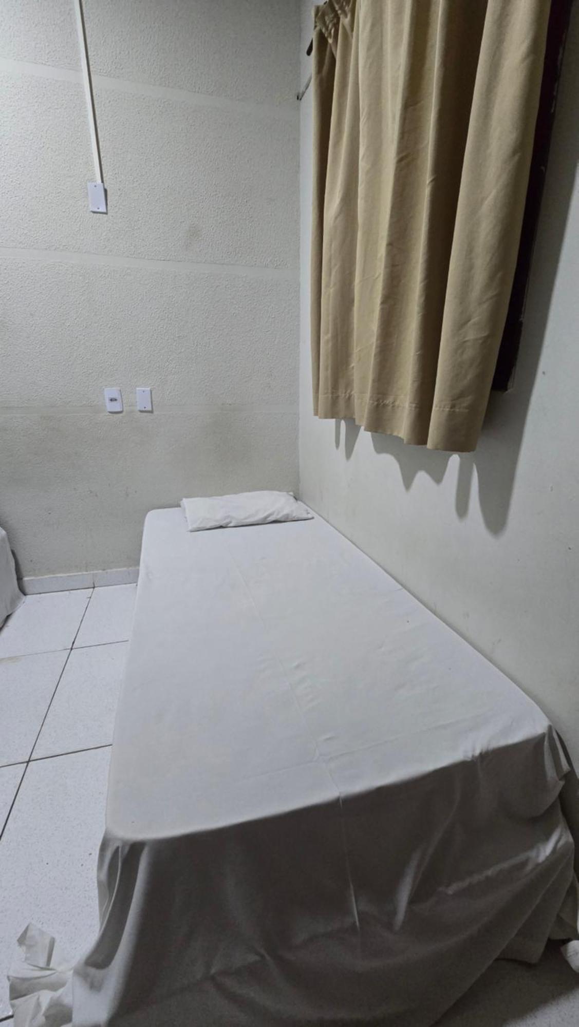 Embaixador De Hotel 2*